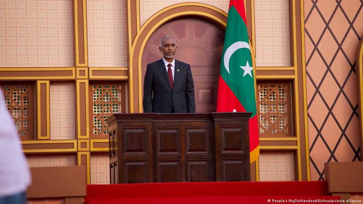 मालदीव : भारत 15 मार्च तक अपने सैनिक हटाए मालदीव : भारत 15 मार्च तक अपने सैनिक हटाए